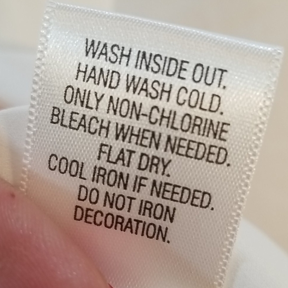 SIMPLY VERA Vera Wang Embellished Top - Picture 7 of 10